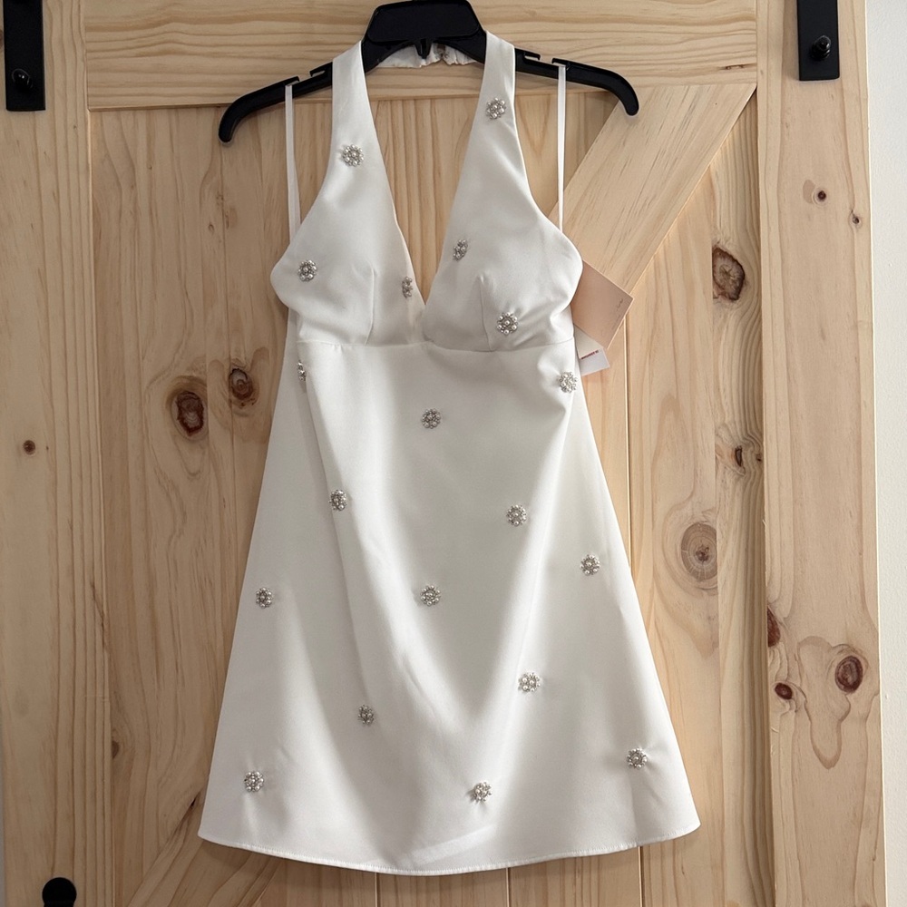 Elegant White Halter Dress with Embellishments size M